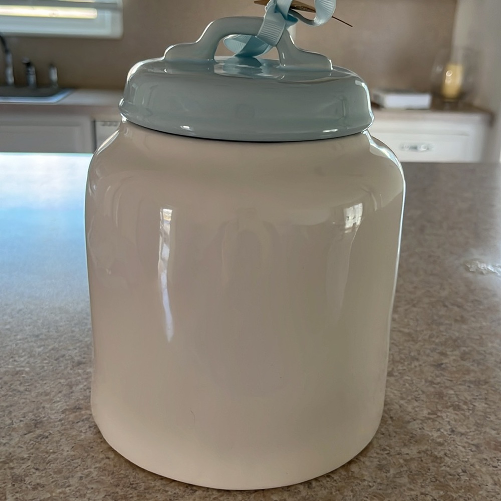 Rae Dunn x Disney Cinderella canister brand new - Picture 2 of 2